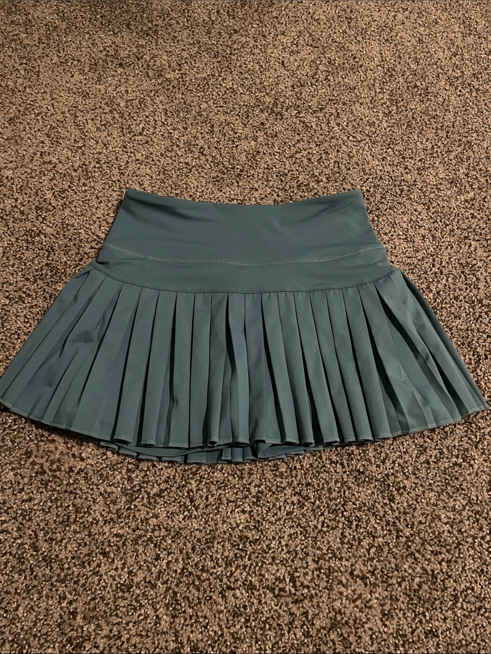GOLDHINGE Women’s Tennis Pleated Skirt in blue